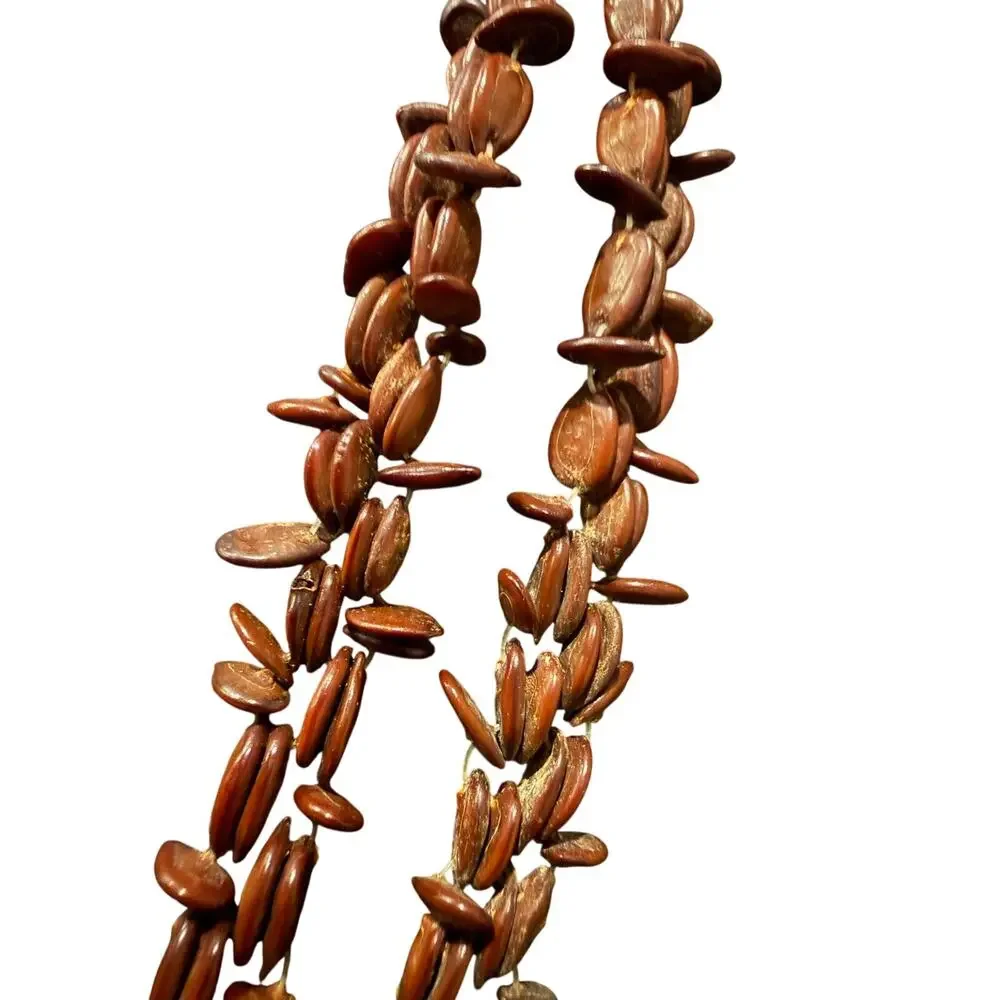 Unknown necklace apple